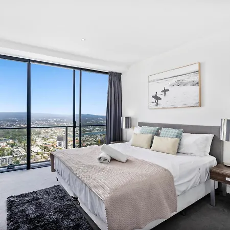 Circle On Cavill - Hosted By Coastal Letting Apartment Gold Coast Exterior photo