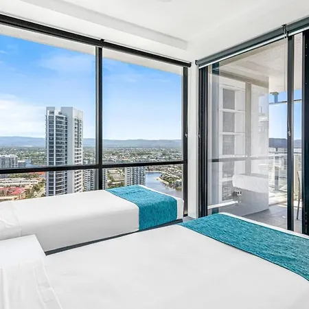 Circle On Cavill - Hosted By Coastal Letting Apartment Gold Coast Exterior photo