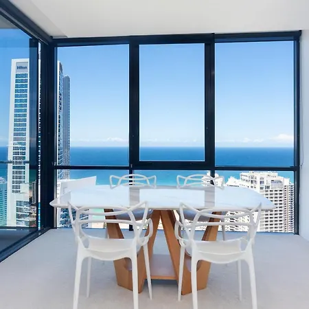 Circle On Cavill - Hosted By Coastal Letting Apartment Gold Coast Exterior photo