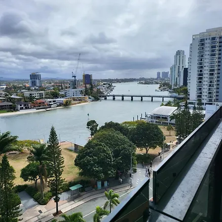 Circle On Cavill - Hosted By Coastal Letting Apartment Gold Coast Exterior photo