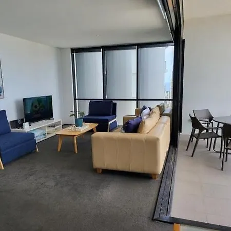 Circle On Cavill - Hosted By Coastal Letting Apartment Gold Coast Exterior photo