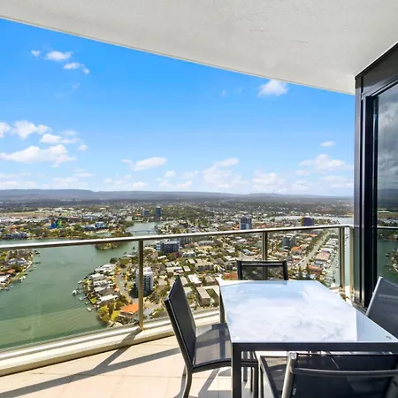 Circle On Cavill - Hosted By Coastal Letting Apartment Gold Coast Exterior photo