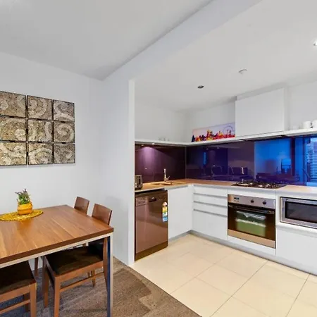 Circle On Cavill - Hosted By Coastal Letting Apartment Gold Coast Exterior photo